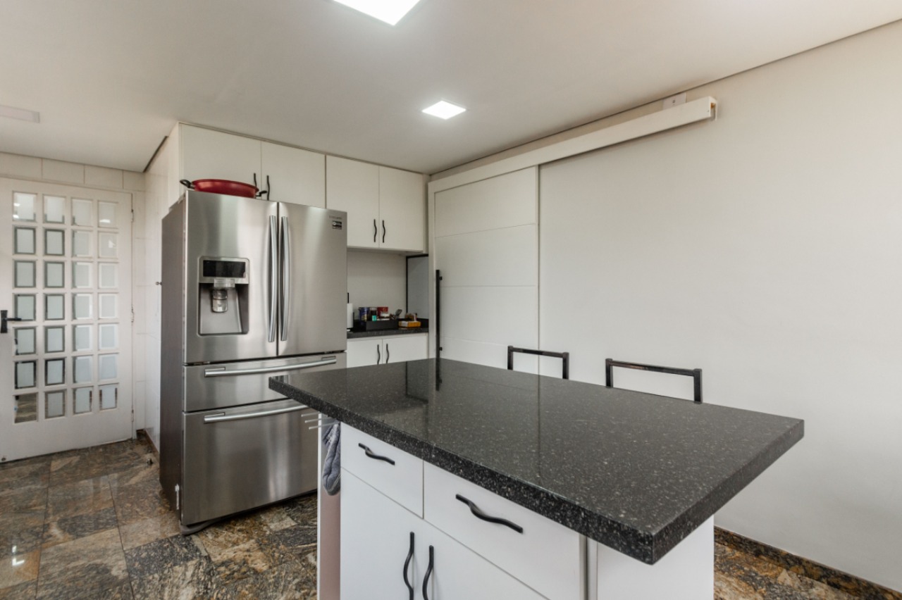 Apartamento, 3 quartos, 210 m² - Foto 11