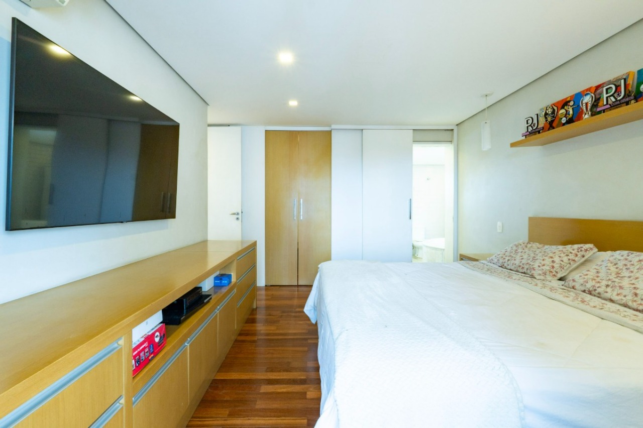 Apartamento, 4 quartos, 210 m² - Foto 37