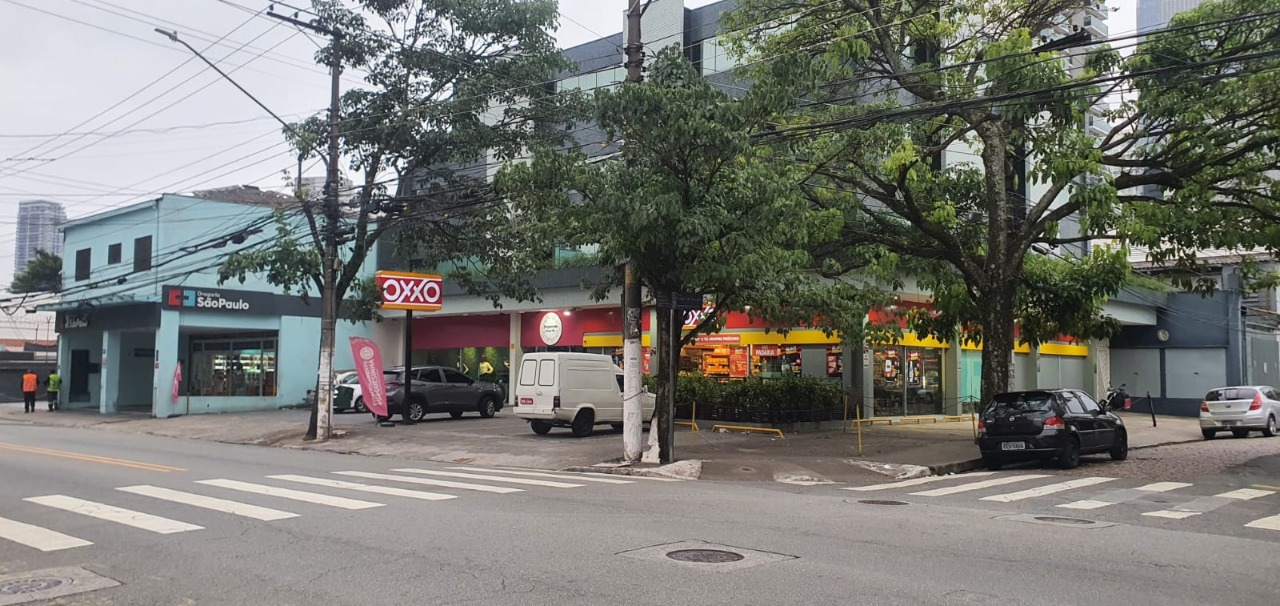 Prédio Inteiro, 1550 m² - Foto 1