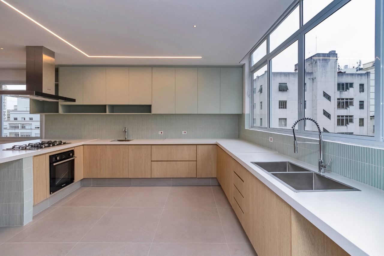 Apartamento, 3 quartos, 232 m² - Foto 2