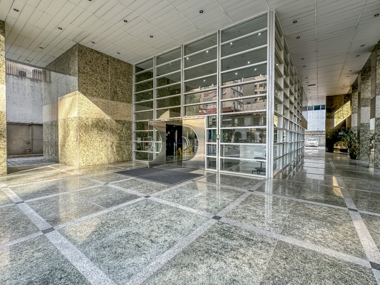 Sala-Conjunto, 440 m² - Foto 1
