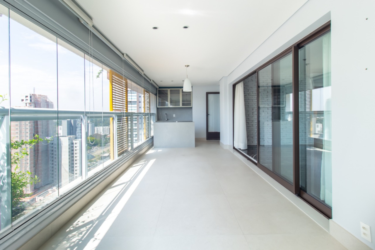 Apartamento, 3 quartos, 140 m² - Foto 1