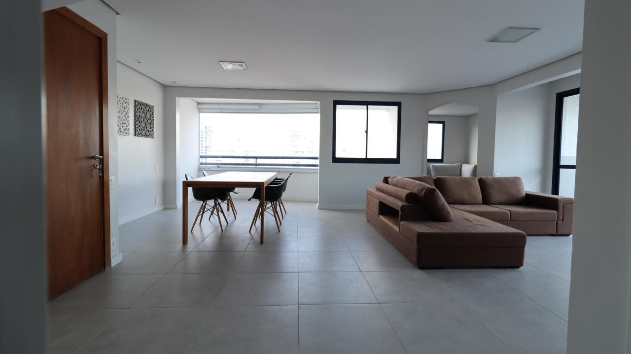 Cobertura, 3 quartos, 210 m² - Foto 1