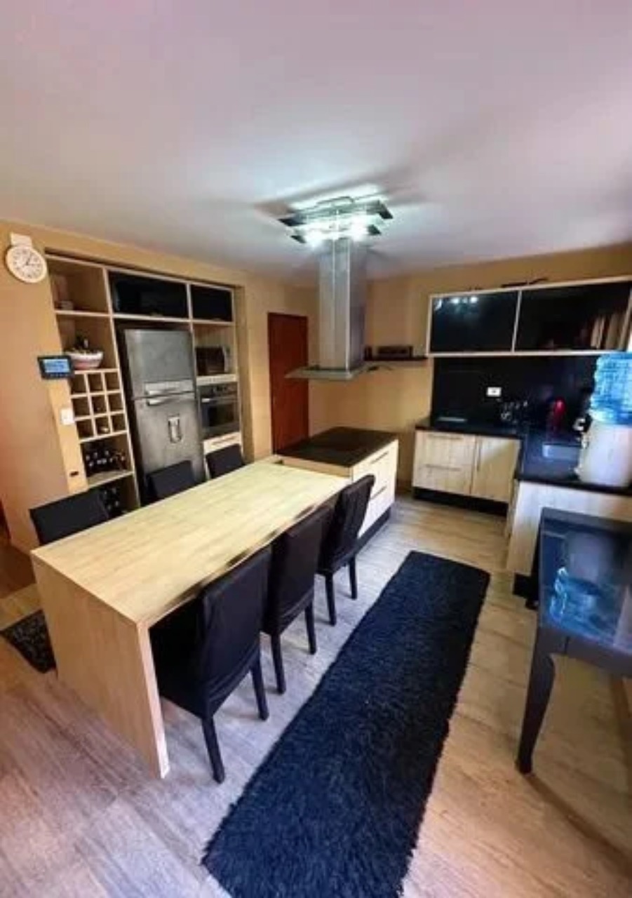 Casa, 3 quartos, 210 m² - Foto 3