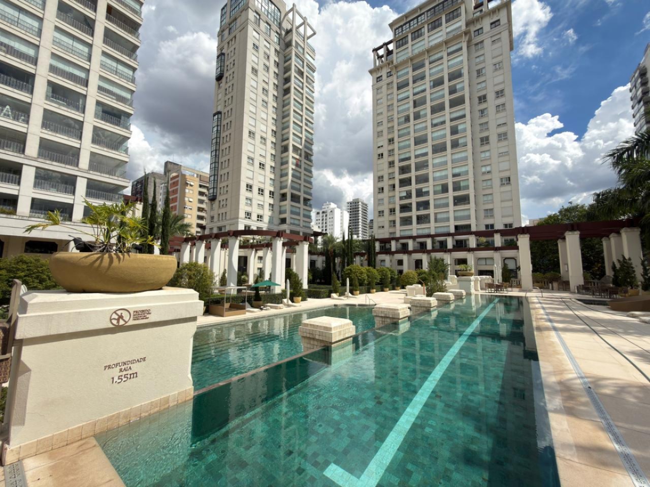 Apartamento, 3 quartos, 220 m² - Foto 2