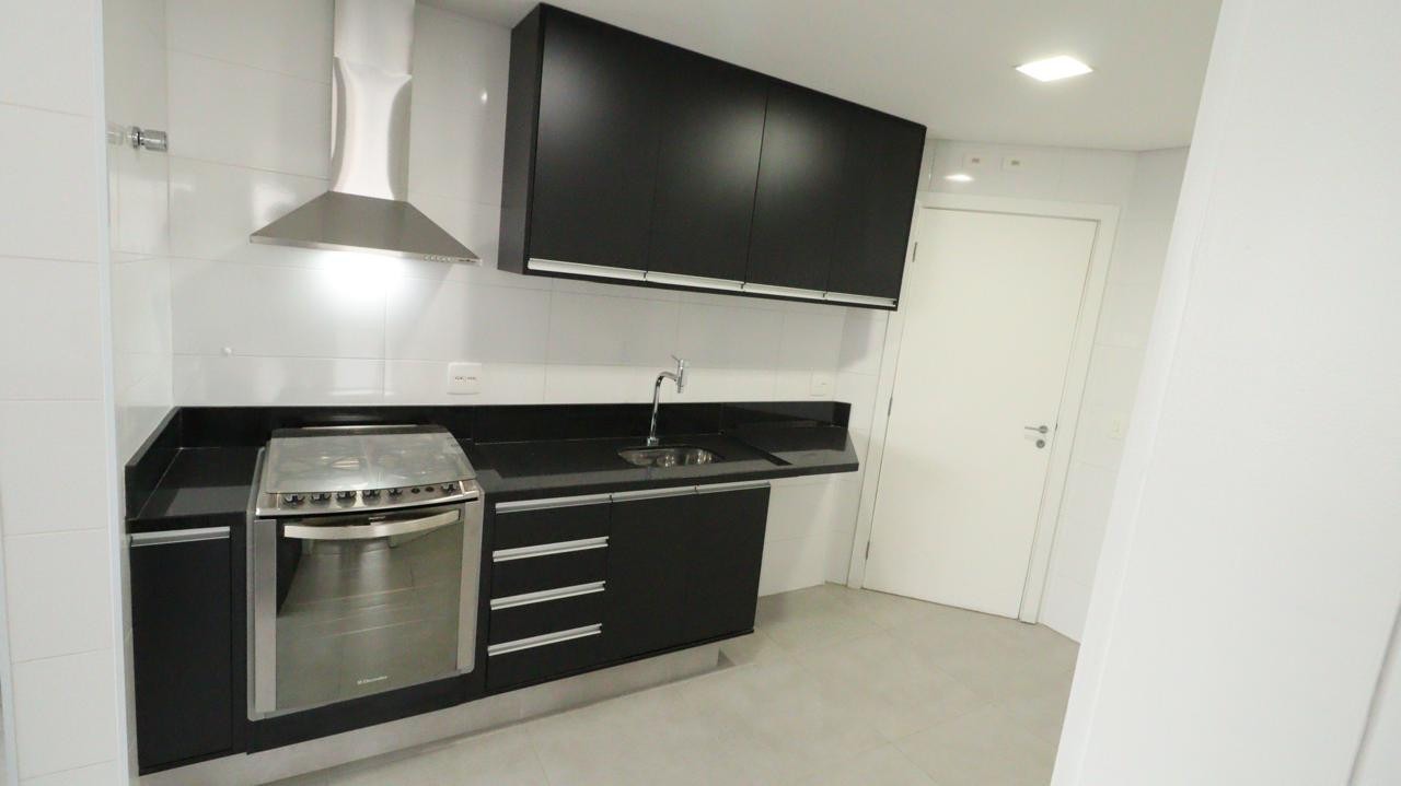 Cobertura, 3 quartos, 210 m² - Foto 6