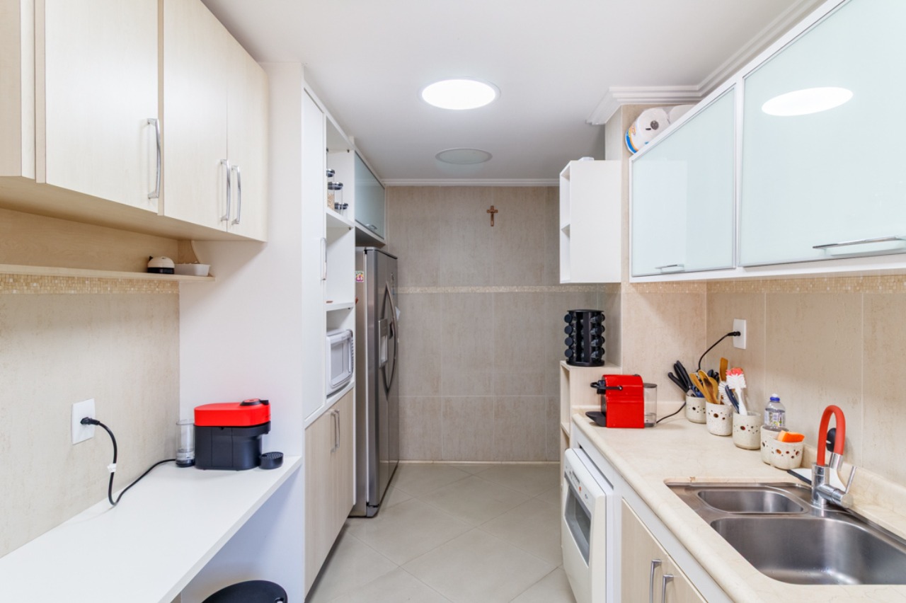 Apartamento, 3 quartos, 140 m² - Foto 11