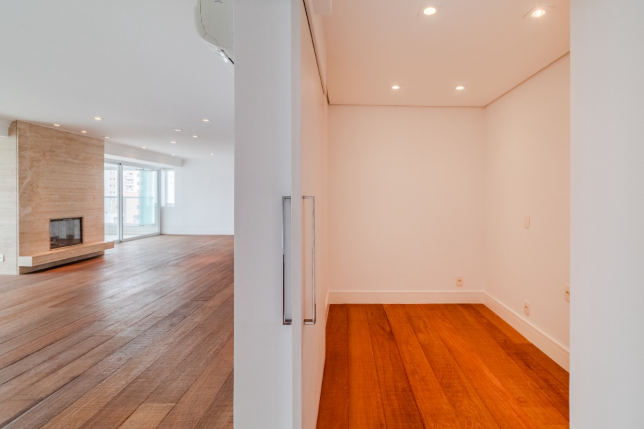 Apartamento, 3 quartos, 340 m² - Foto 4