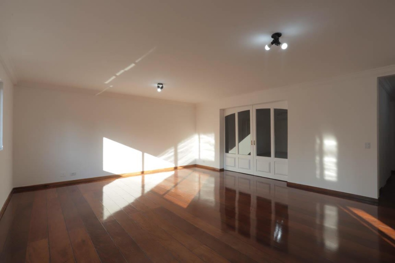 Apartamento, 3 quartos, 240 m² - Foto 4