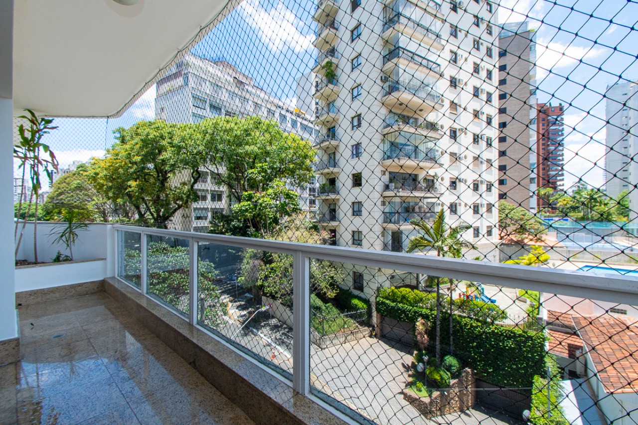 Apartamento, 3 quartos, 190 m² - Foto 1