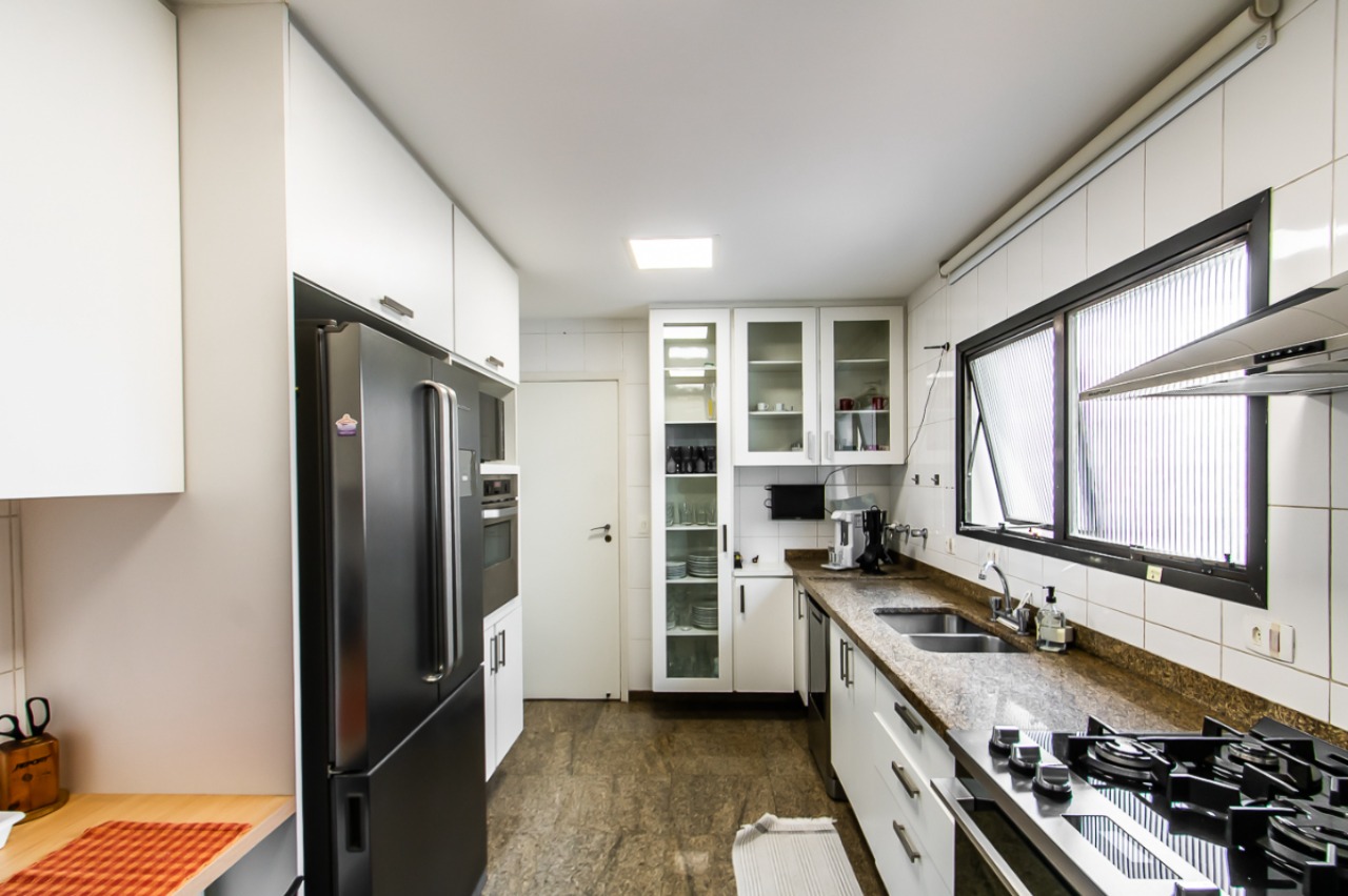 Apartamento, 4 quartos, 240 m² - Foto 32