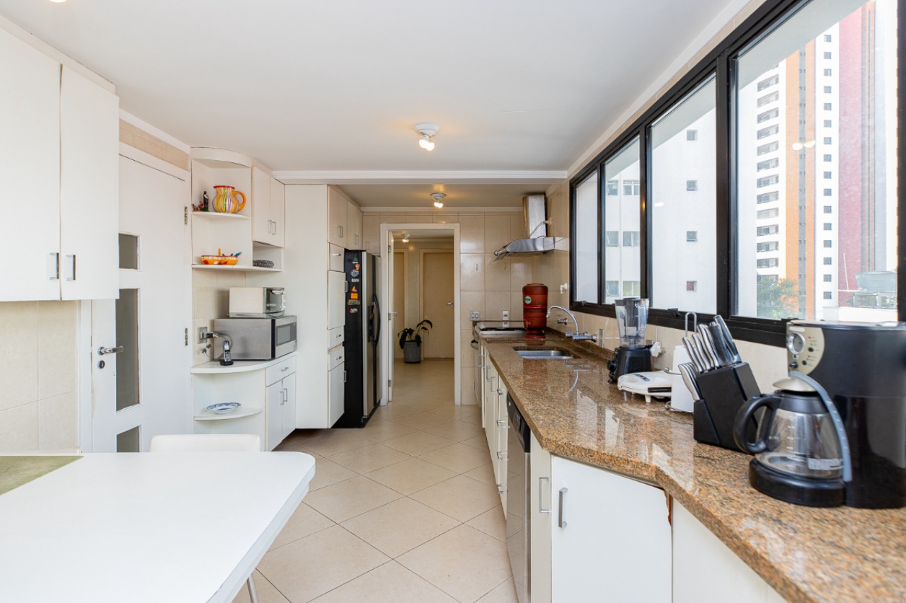 Apartamento, 4 quartos, 200 m² - Foto 17