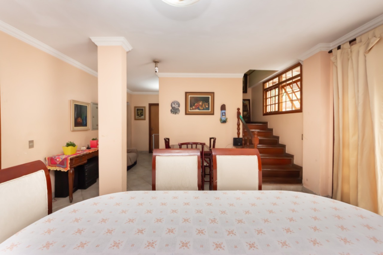 Casa, 4 quartos, 260 m² - Foto 13