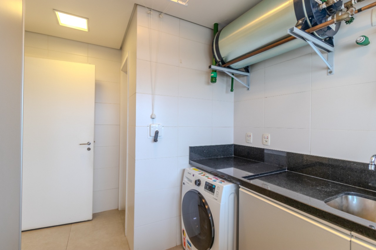 Apartamento, 3 quartos, 220 m² - Foto 32
