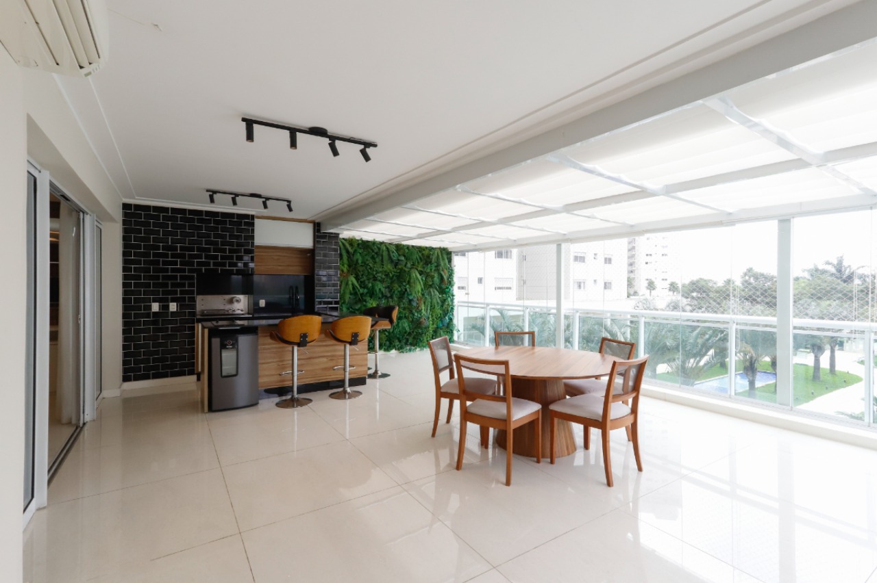 Apartamento, 3 quartos, 200 m² - Foto 1