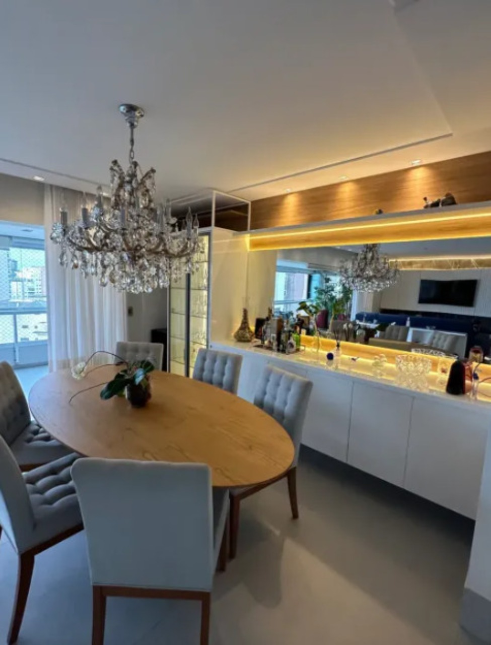 Apartamento, 3 quartos, 220 m² - Foto 1