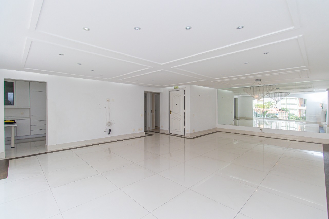 Apartamento, 3 quartos, 200 m² - Foto 2