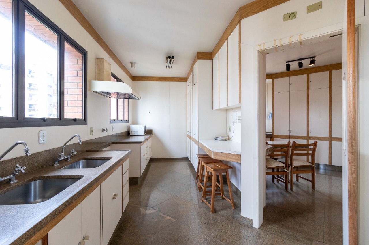 Apartamento, 3 quartos, 330 m² - Foto 10