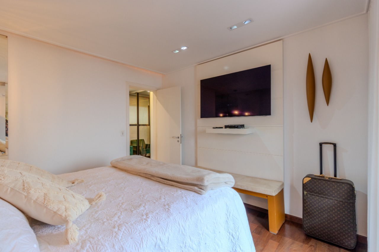 Apartamento, 4 quartos, 230 m² - Foto 42
