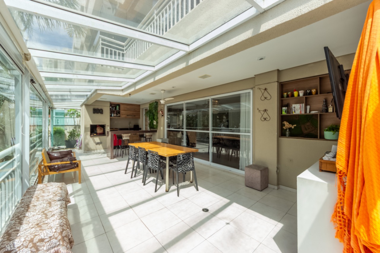 Apartamento, 3 quartos, 190 m² - Foto 1