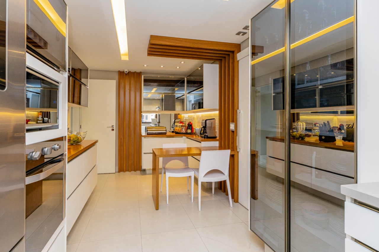 Apartamento, 3 quartos, 210 m² - Foto 42