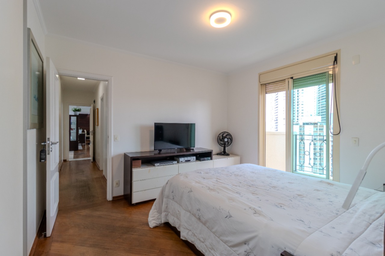 Apartamento, 3 quartos, 240 m² - Foto 23