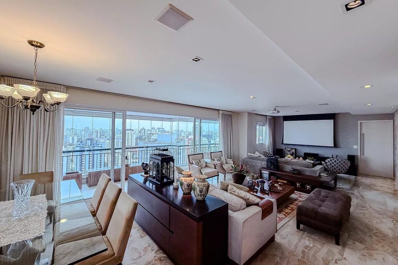 Apartamento, 3 quartos, 216 m² - Foto 1