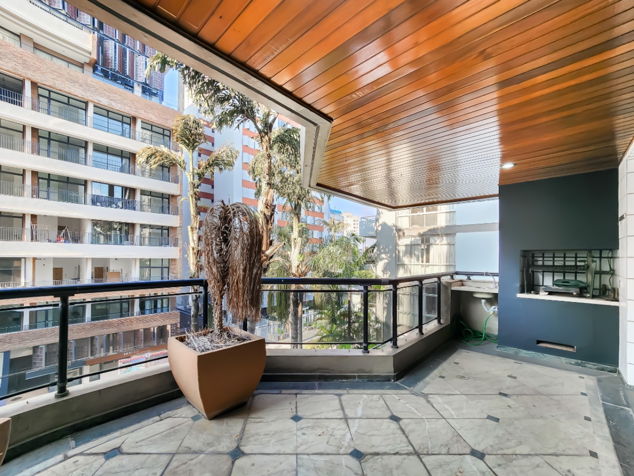 Apartamento, 4 quartos, 250 m² - Foto 1