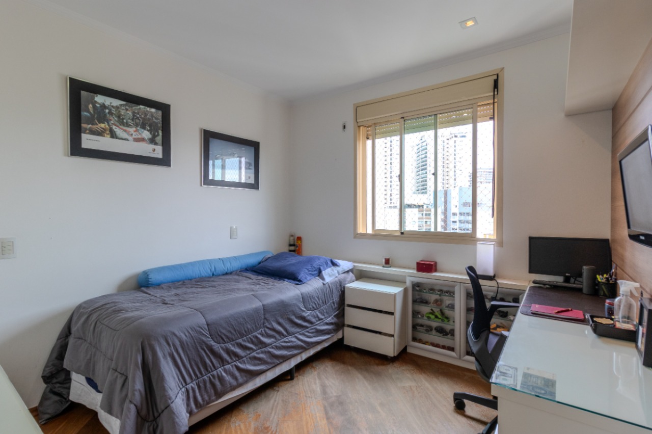 Apartamento, 3 quartos, 240 m² - Foto 11