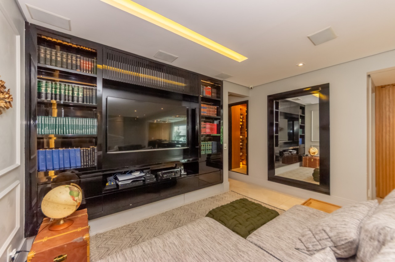 Apartamento, 3 quartos, 200 m² - Foto 2