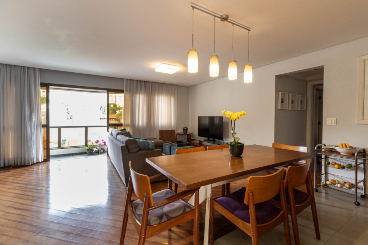Apartamento, 3 quartos, 140 m² - Foto 1