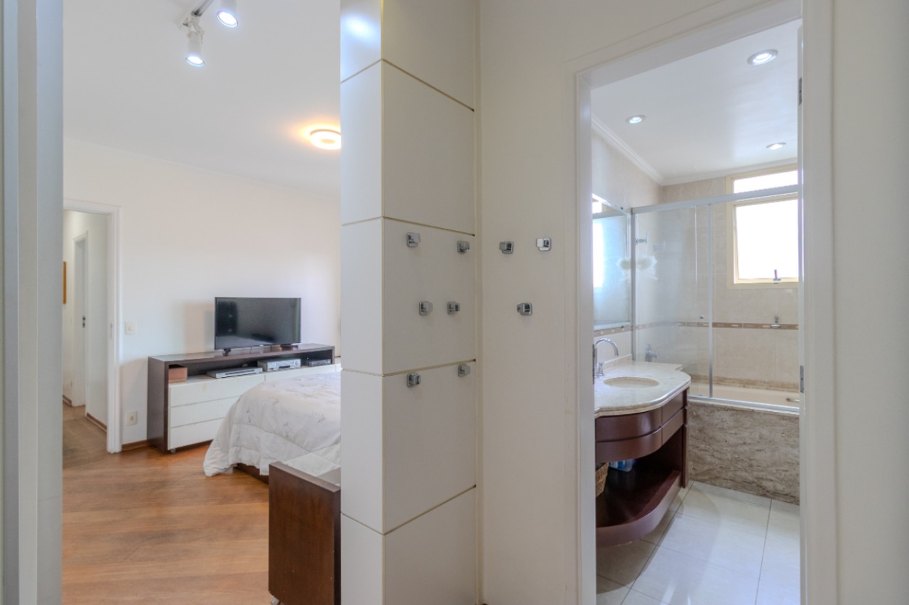 Apartamento, 3 quartos, 240 m² - Foto 26