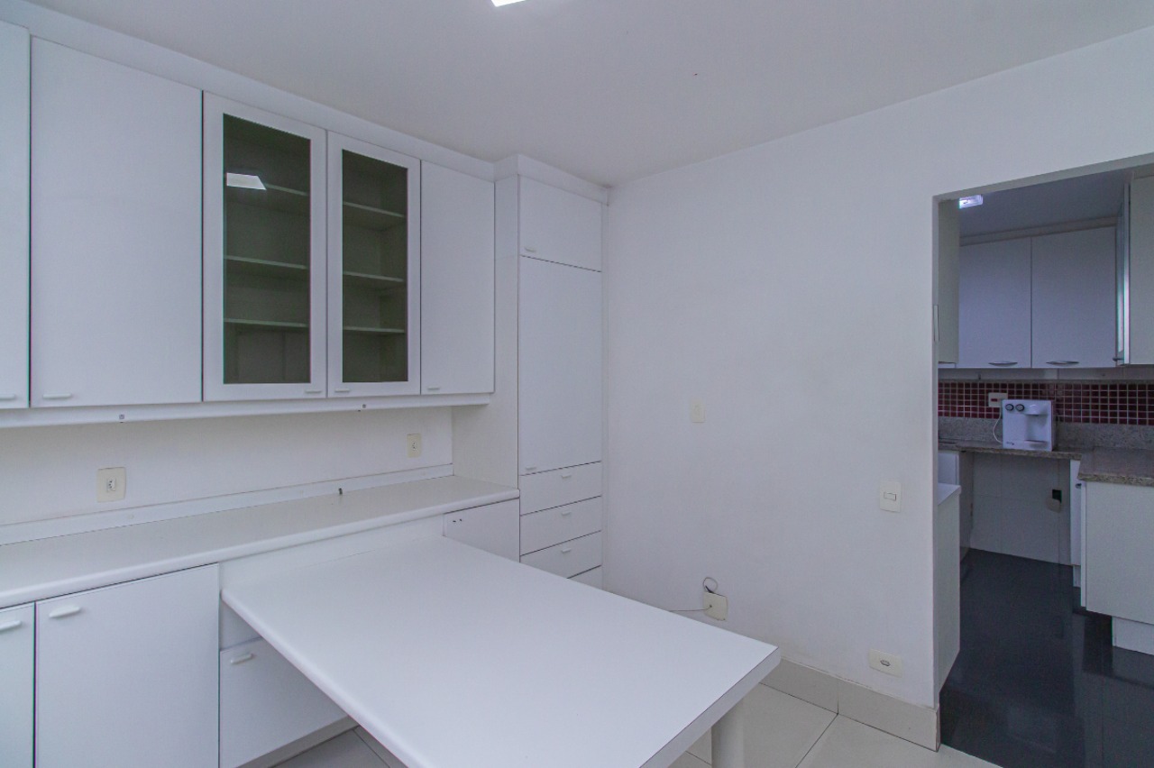 Apartamento, 3 quartos, 200 m² - Foto 31
