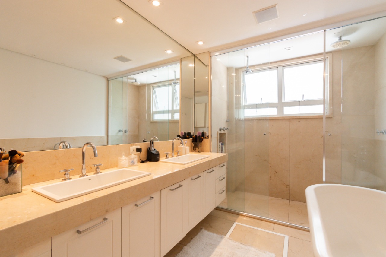 Apartamento, 3 quartos, 250 m² - Foto 32