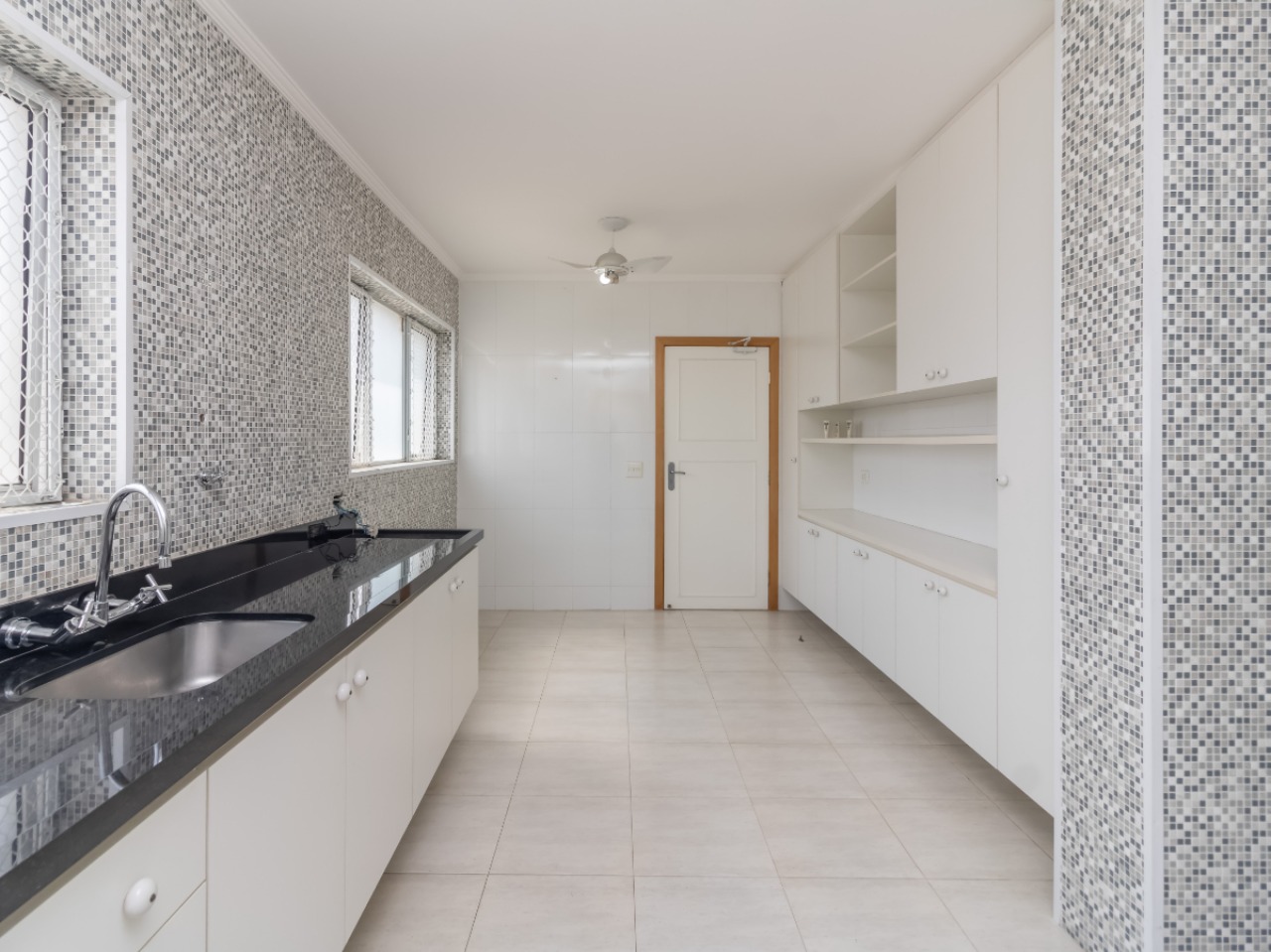 Apartamento, 3 quartos, 170 m² - Foto 1