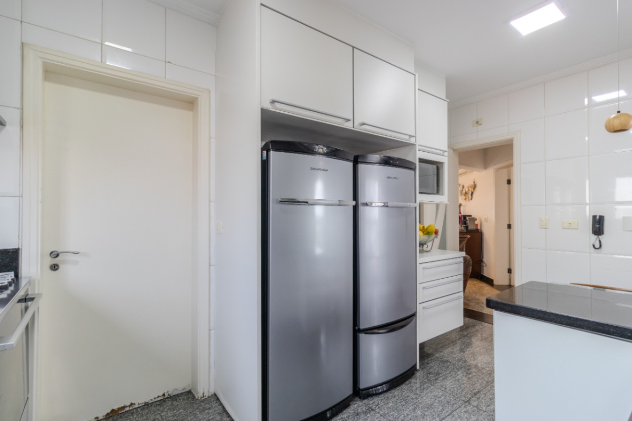 Apartamento, 4 quartos, 230 m² - Foto 11