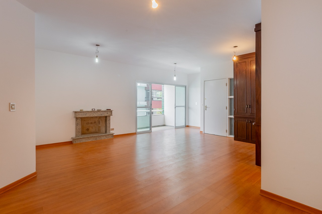 Apartamento, 3 quartos, 125 m² - Foto 2