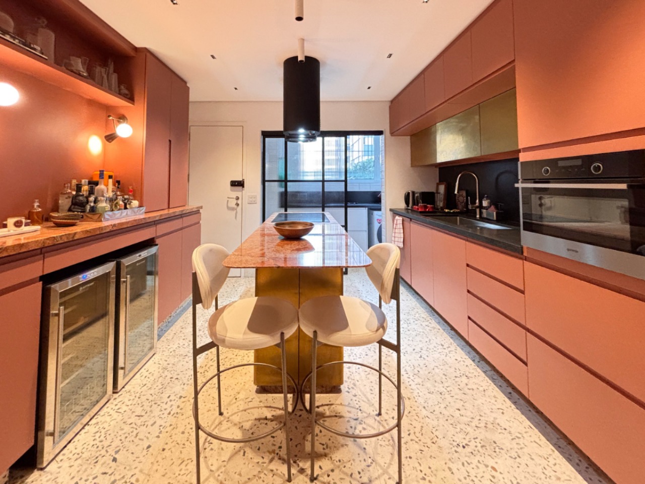 Apartamento, 2 quartos, 200 m² - Foto 1
