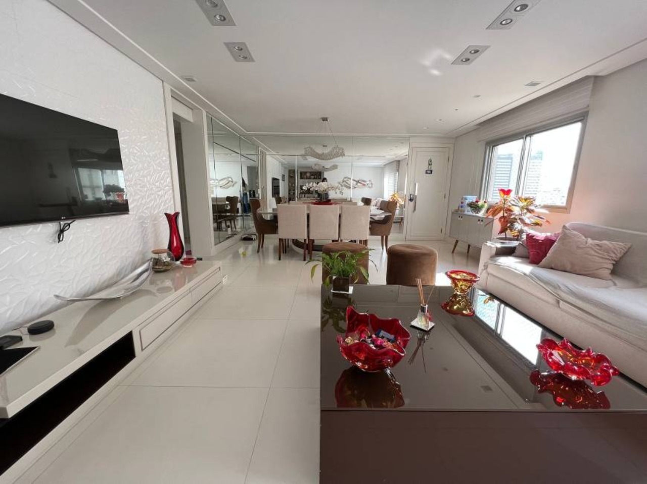 Apartamento, 3 quartos, 170 m² - Foto 1