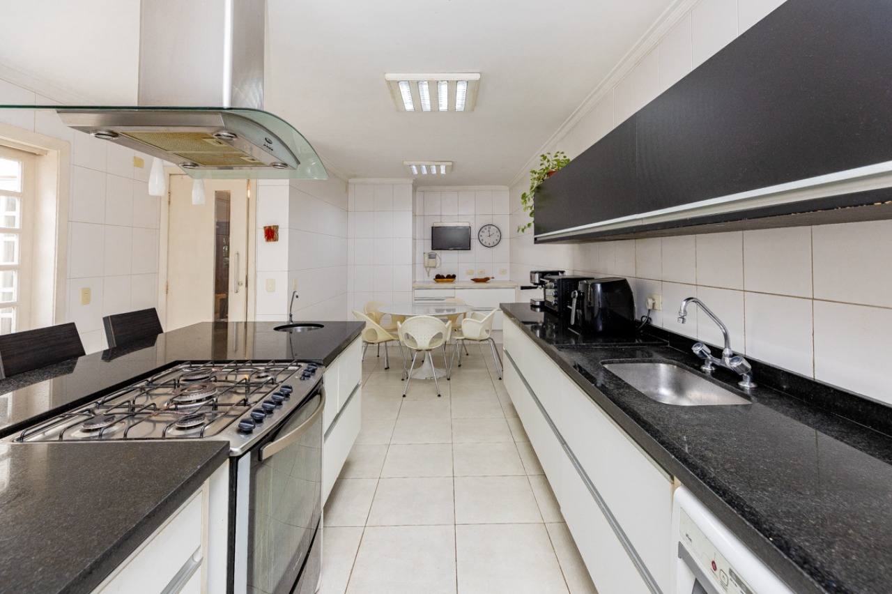 Casa, 4 quartos, 260 m² - Foto 16