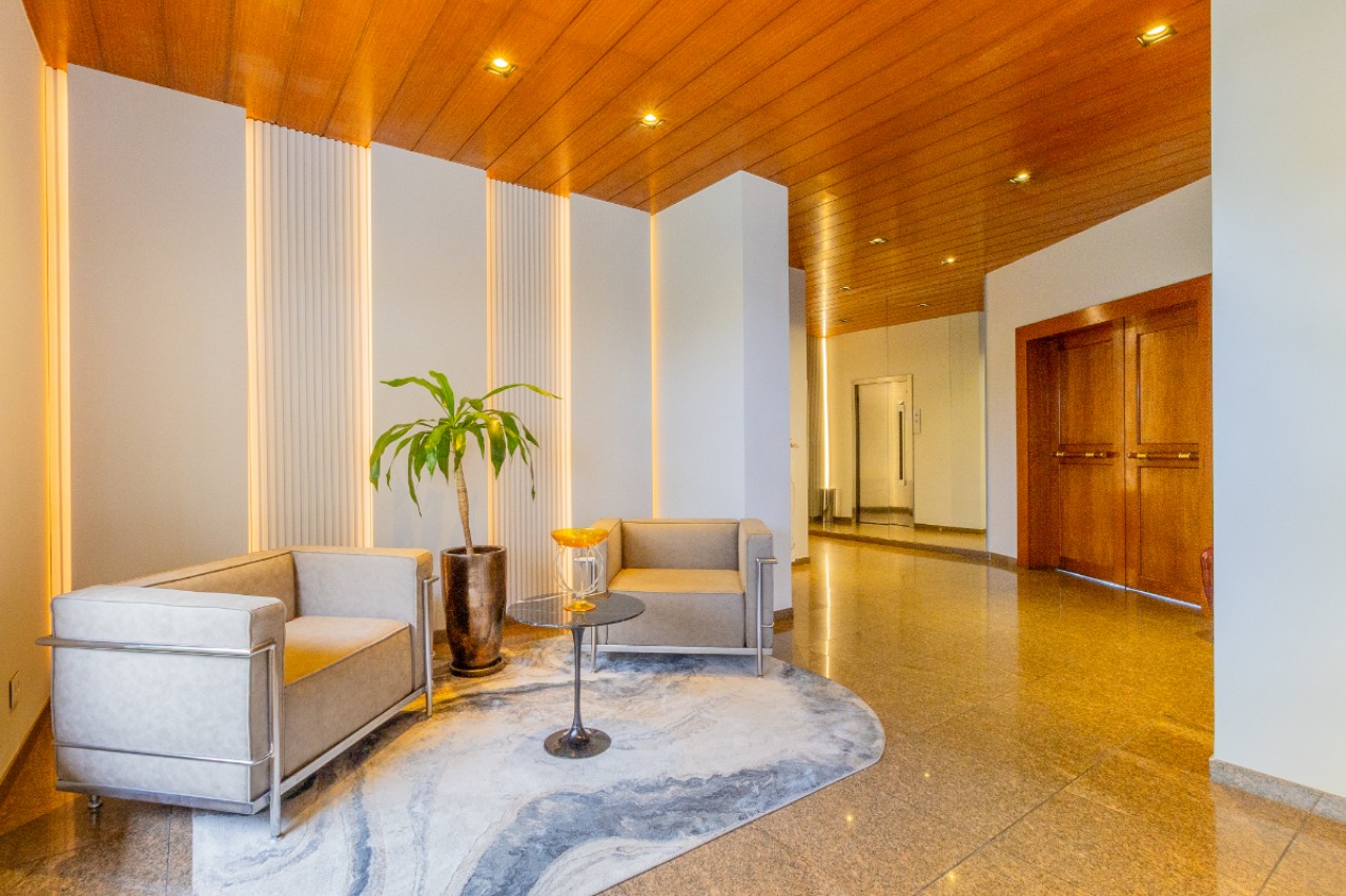 Apartamento, 3 quartos, 240 m² - Foto 1