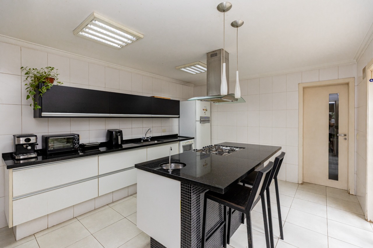 Casa, 4 quartos, 260 m² - Foto 14