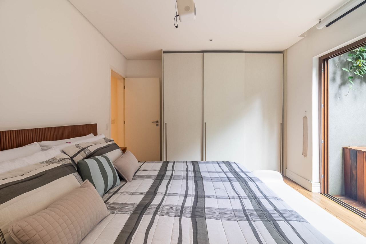 Casa, 4 quartos, 270 m² - Foto 16