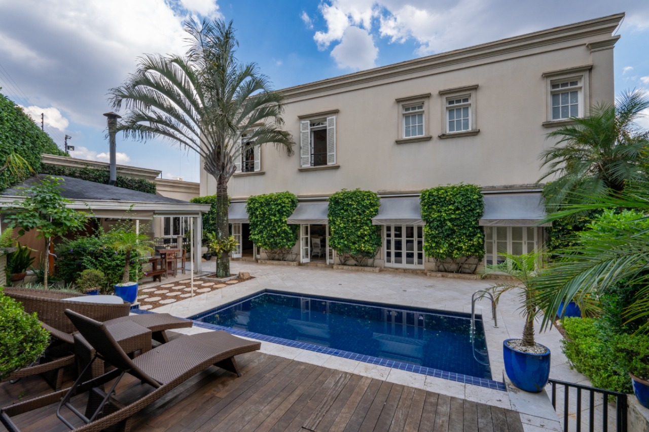 Casa, 5 quartos, 600 m² - Foto 1
