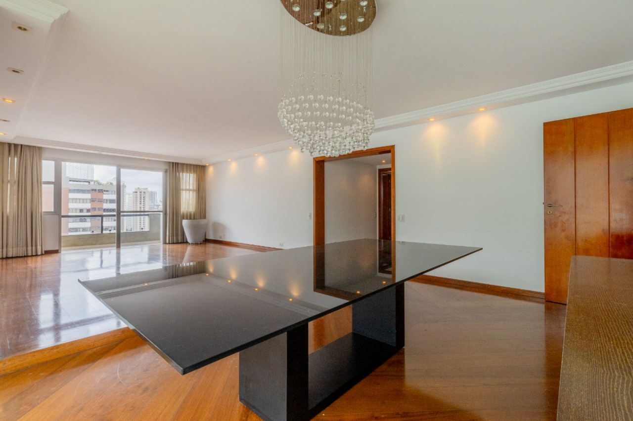 Apartamento, 3 quartos, 240 m² - Foto 8