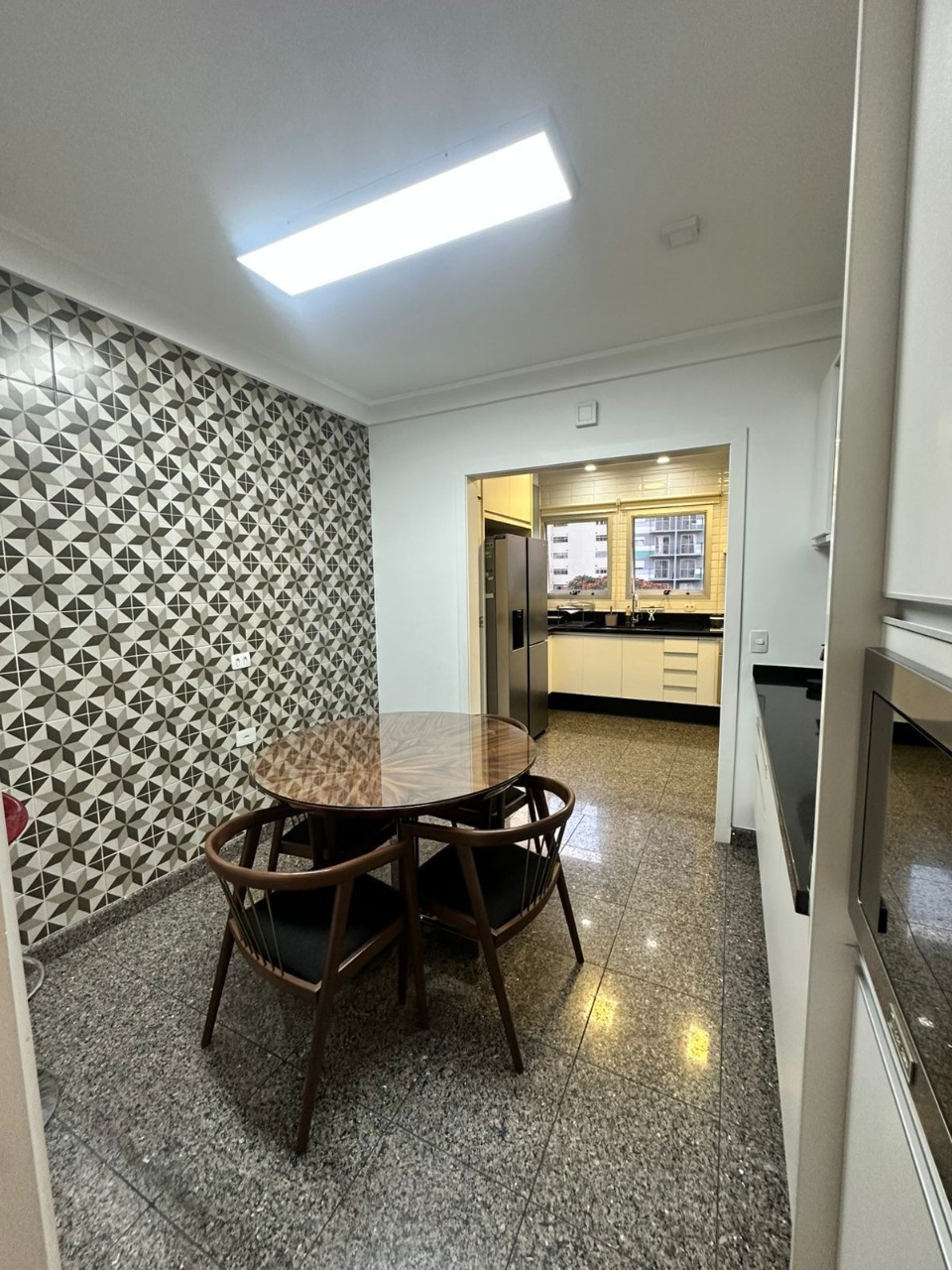 Apartamento, 3 quartos, 169 m² - Foto 2