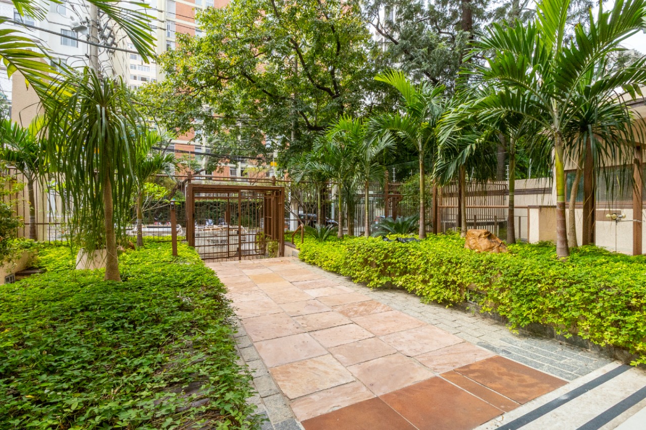 Apartamento, 3 quartos, 220 m² - Foto 1