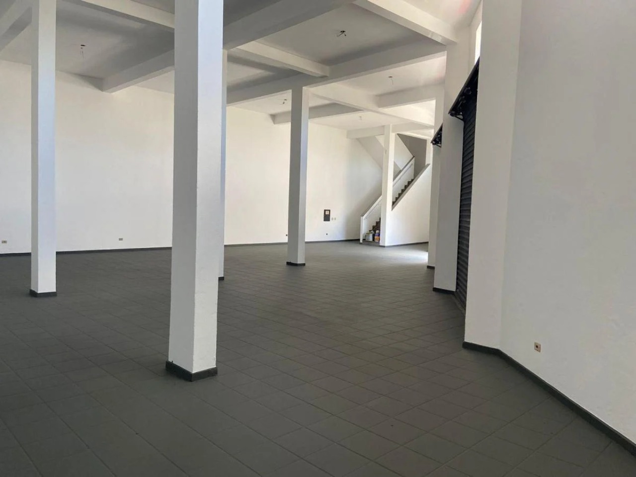 Sala-Conjunto, 350 m² - Foto 2