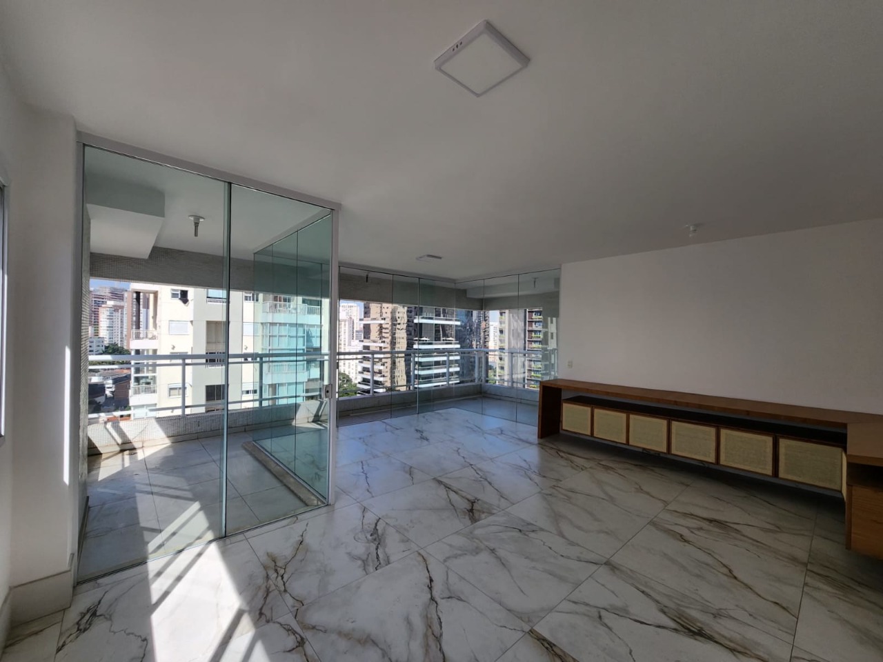 Apartamento, 4 quartos, 161 m² - Foto 1