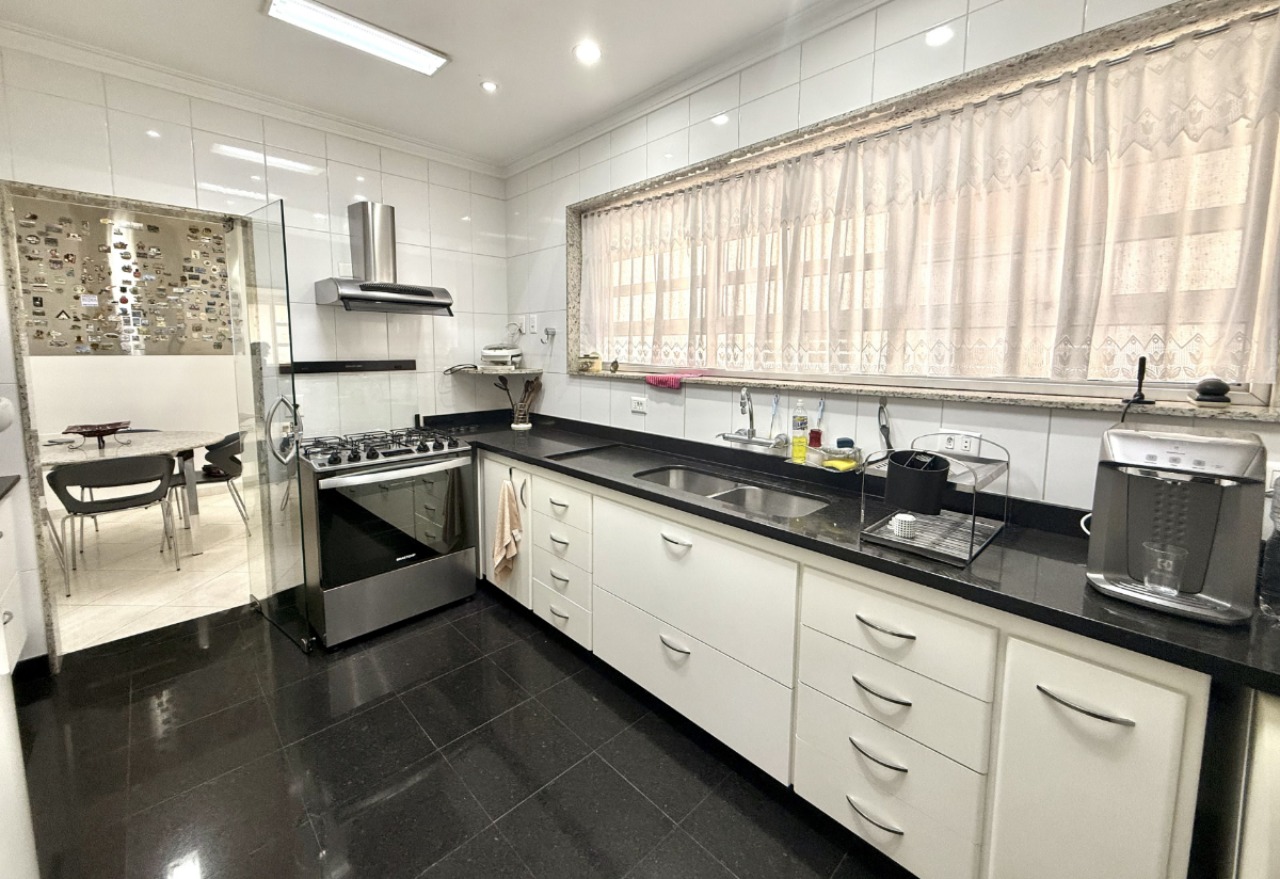 Apartamento, 3 quartos, 230 m² - Foto 11